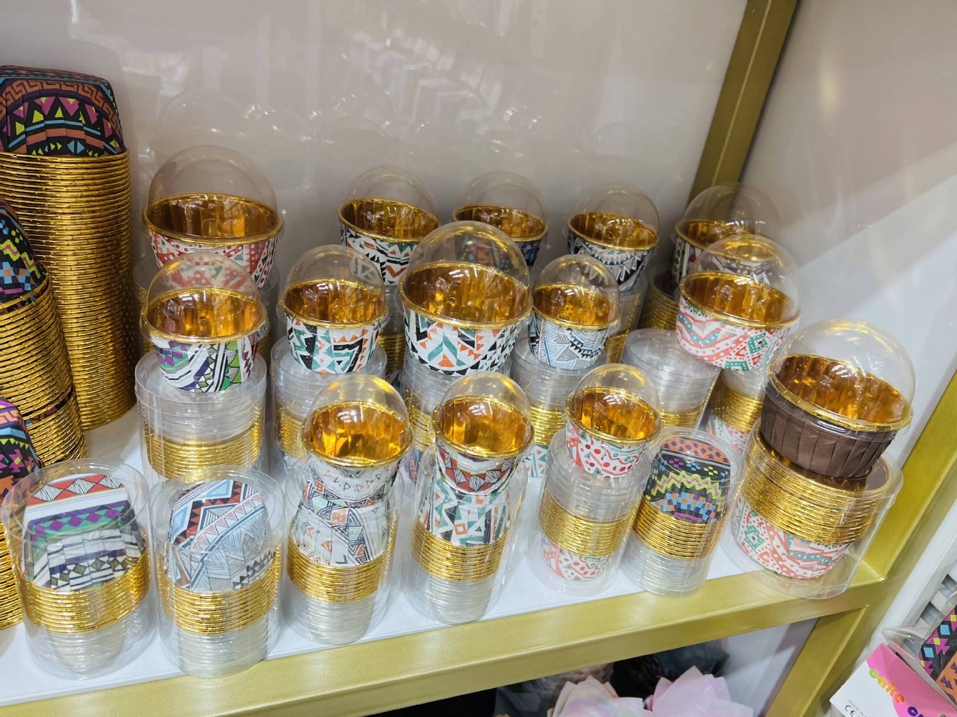 单面金铝箔卷口杯烘焙卷口杯卷边淋膜杯蛋糕纸杯大/中/小号马芬杯详情10