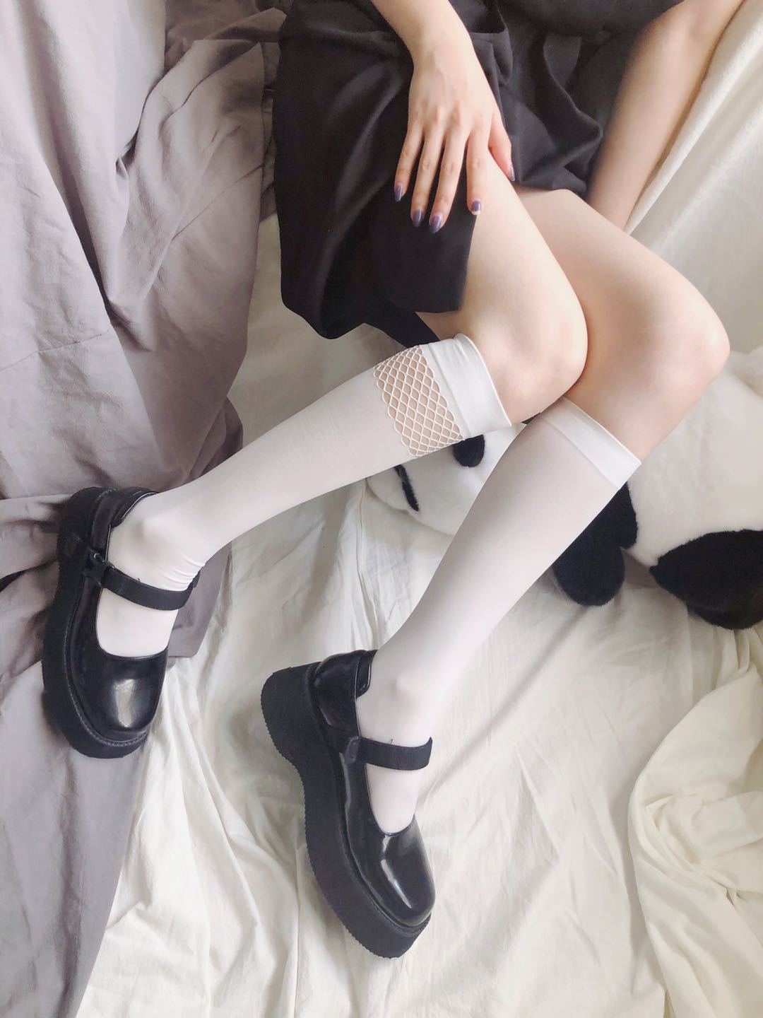 Autumn new collection: One-piece formed spliced net socks, calf socks, cool jk dark style, ins black mid-calf socks pic 1
