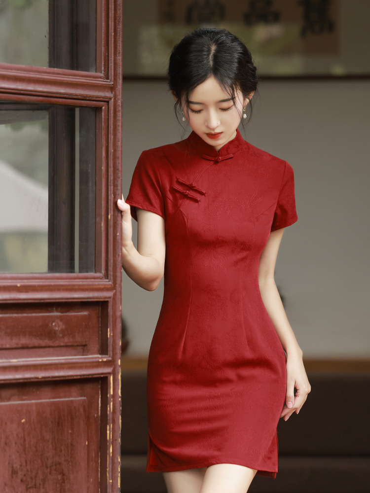 国潮旗袍裙2025年新款少女年轻款气质高端黑色新中式修身小礼服夏国潮详情3