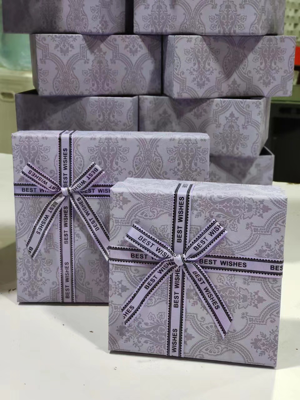 高端轻奢粉红礼物盒女神节伴手礼盒情人节礼品盒神秘紫色口红礼盒详情15