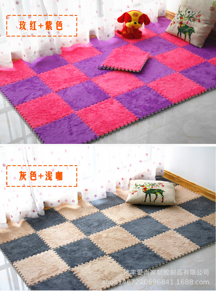 The bedroom is fully carpeted, with a plush bedside blanket in an ins style. The living room is covered with foam floor MATS and a patchwork blanket pic 12