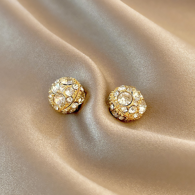 日韩风时尚磁石耳环女高级感个性网红满钻无耳洞磁吸耳夹耳饰品详情9