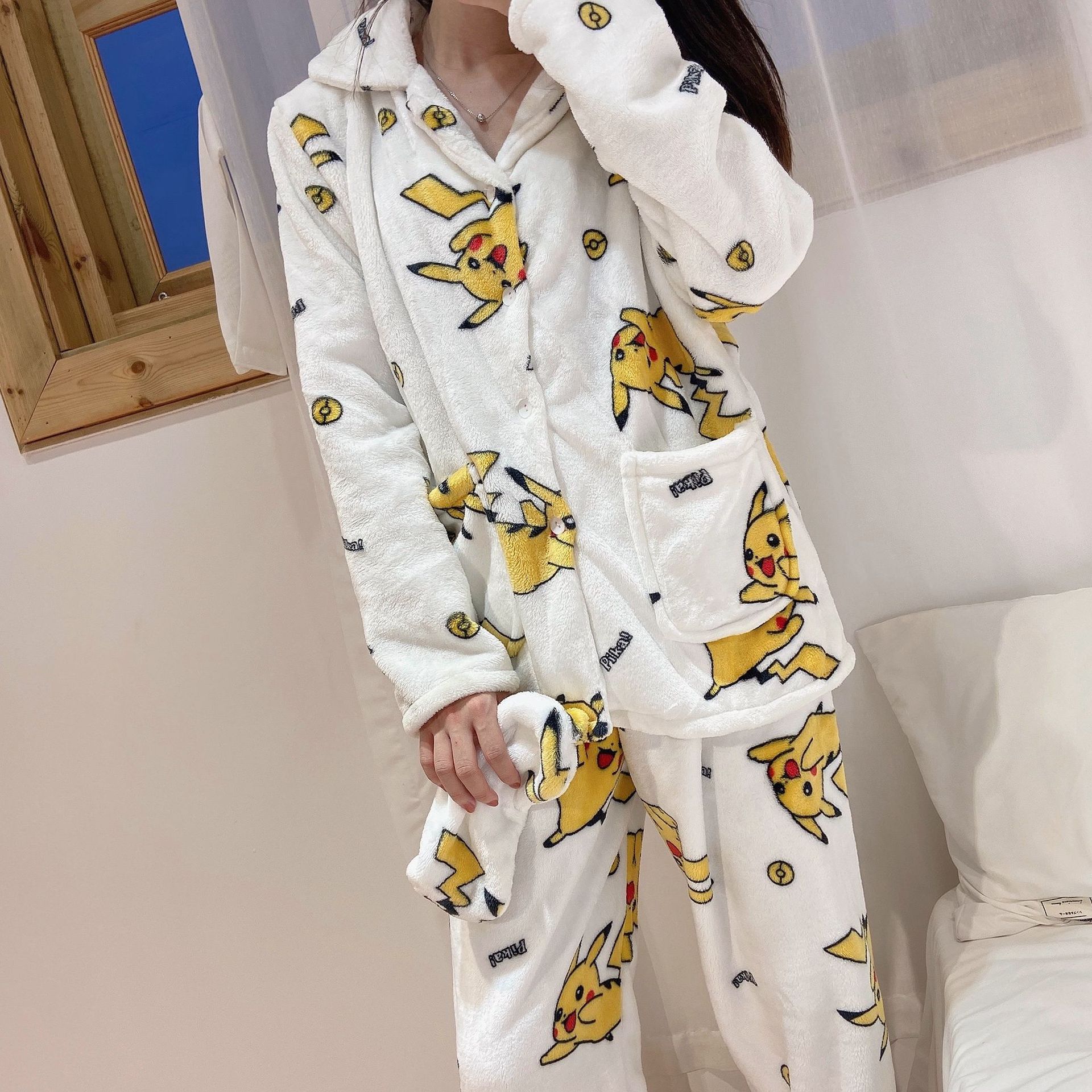 冬季法兰绒女士睡衣翻领开衫长袖长裤少女卡通可爱保暖家居服套装详情23