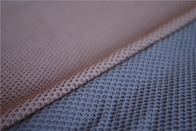 Factory direct sales of sports fabrics, football honeycomb mesh fabric and elastic mesh fabric pic 4
