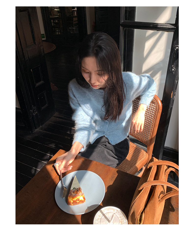 TG 净版兔毛绒针织圆领开衫女冬季2023新款温柔风保暖厚毛衣21699详情8