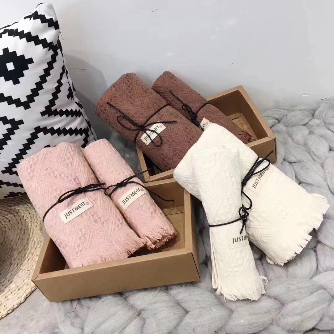 At dusk and dawn, elegant tassels, adult household facial cleansing towels, wedding souvenirs, wedding return gifts pic 6