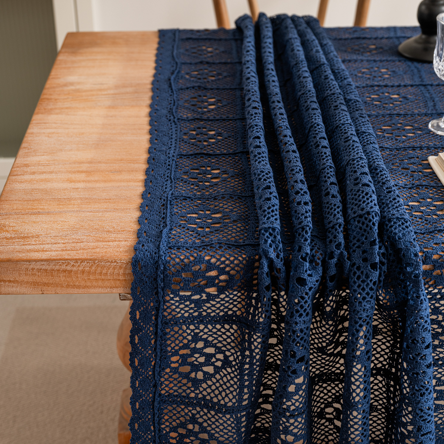 Cross-border hollowed-out hidden deep blue tablecloth, retro crochet photo art book, personalized cotton thread woven tablecloth cover pic 4
