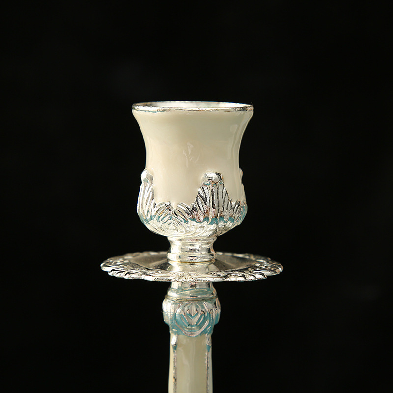 European-style light luxury metal candlestick ornaments, romantic and retro coffee and Western restaurant candle decorations, table setting wholesale pic 9