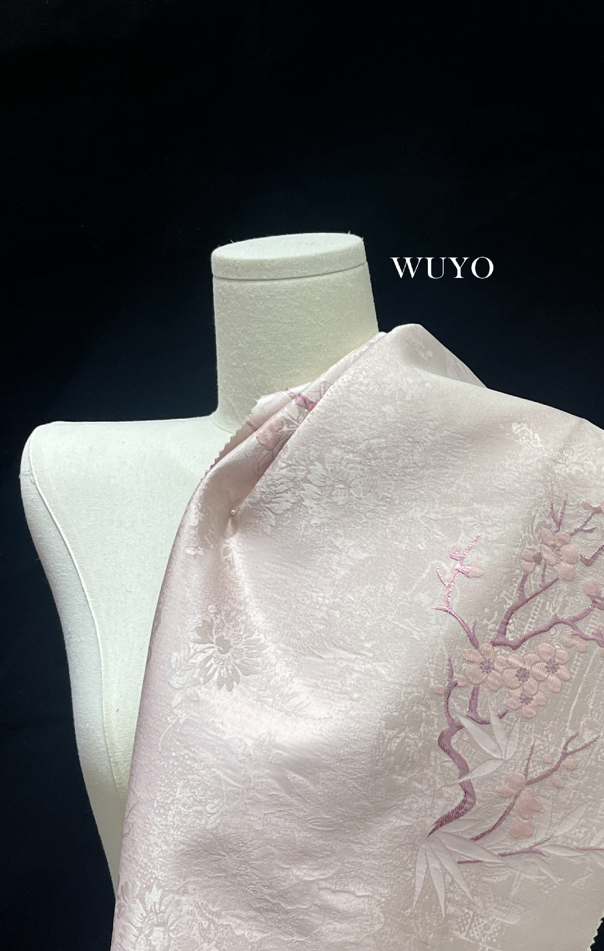 国潮新中式时装面料秋冬梅花香色织提花国风旗袍马甲详情17