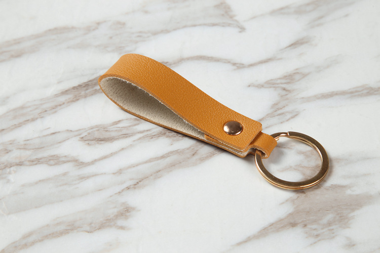 Wholesale of PU keychains, creative key chains, leather keychains, pendants, business gifts, leather car key ropes pic 19