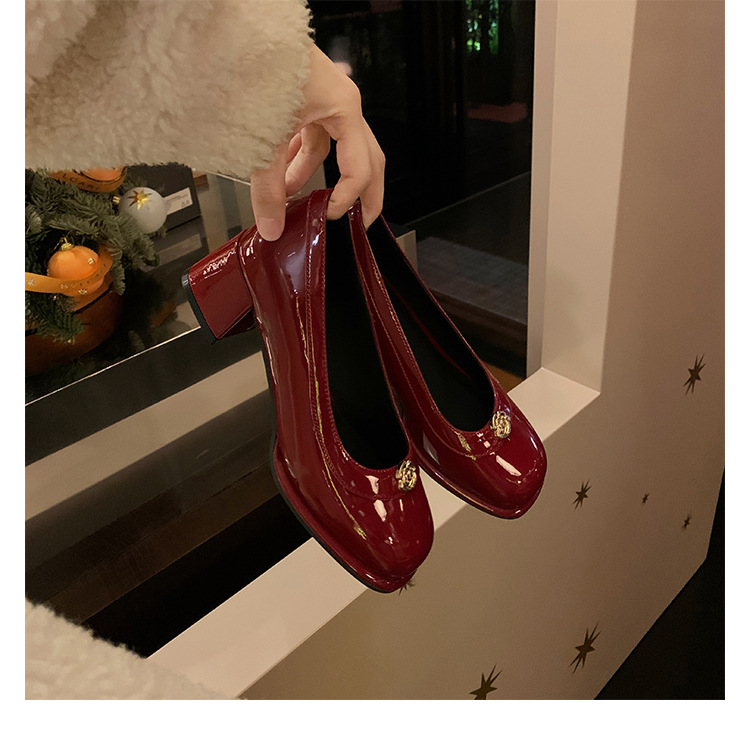 葡萄妈精致山茶花方圆头高跟鞋粗跟增高一脚蹬乐福鞋女鞋2024新款详情35