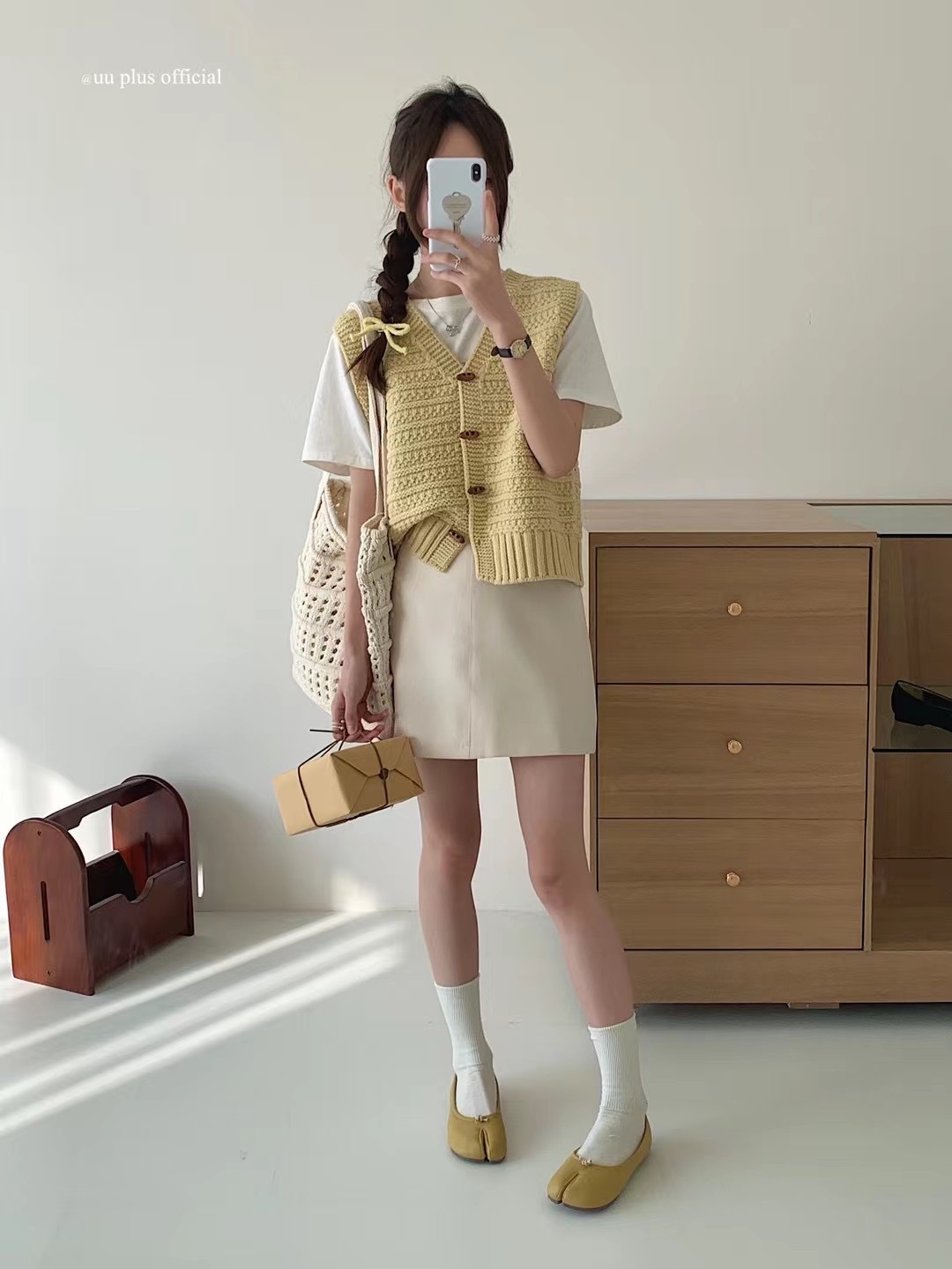 秋季复古牛角扣短款纯色针织马甲背心毛衣女宽松无袖坎肩叠穿马夹详情14