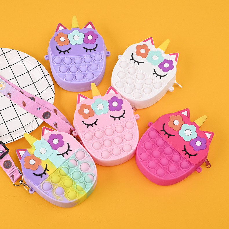Cross-border new rat-extermination pioneer coin purse Cartoon Unicorn single-shoulder diagonal silicone bag decompression silicone coin purse pic 2