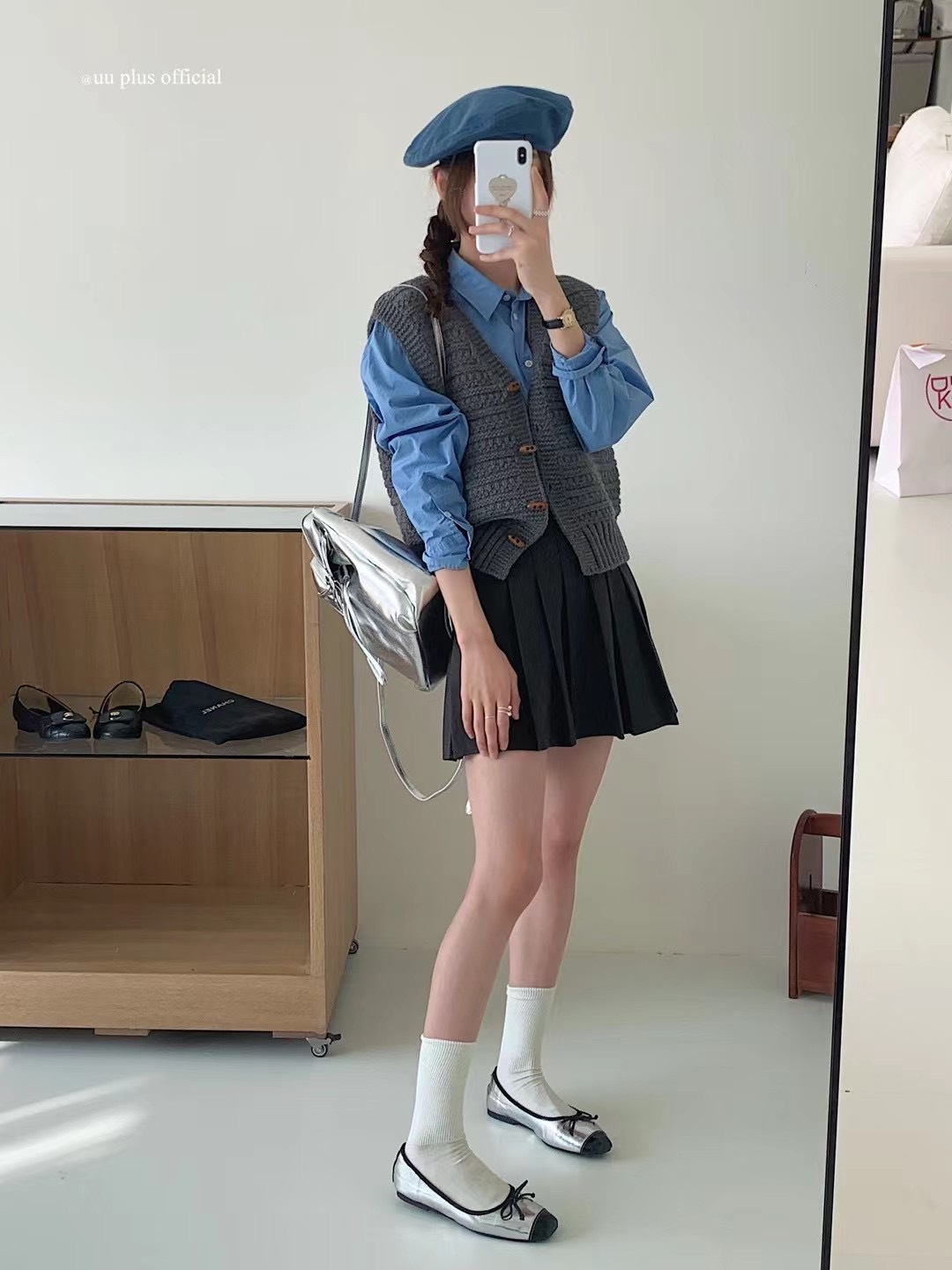 秋季复古牛角扣短款纯色针织马甲背心毛衣女宽松无袖坎肩叠穿马夹详情18