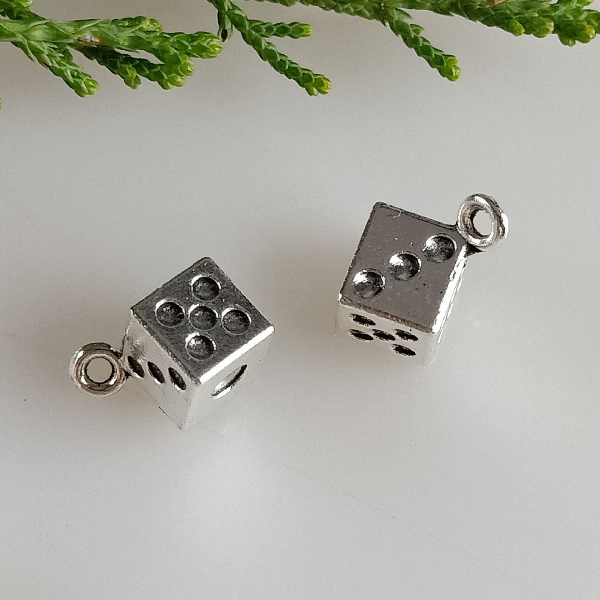 12*12mm foreign trade Tibetan silver square dice personalized bracelet, beaded pendant, diy factory wholesale pic 5