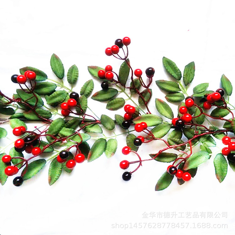 Cross-border e-commerce manufacturers supply hotel and shopping mall scene decorations, Christmas hanging ornaments, ornaments, red fruits, leaves and vines pic 7