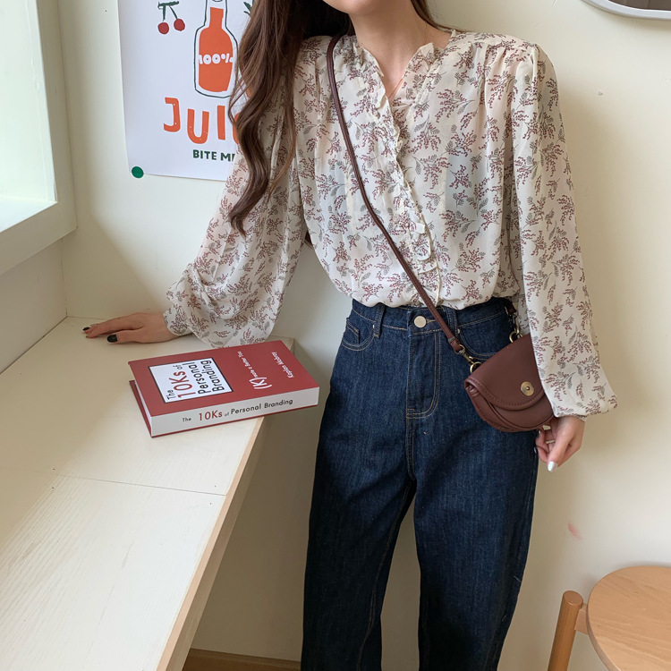 2022年新款小衫韩版洋气温柔风碎花雪纺衫女长袖打底衫泡泡袖上衣详情11