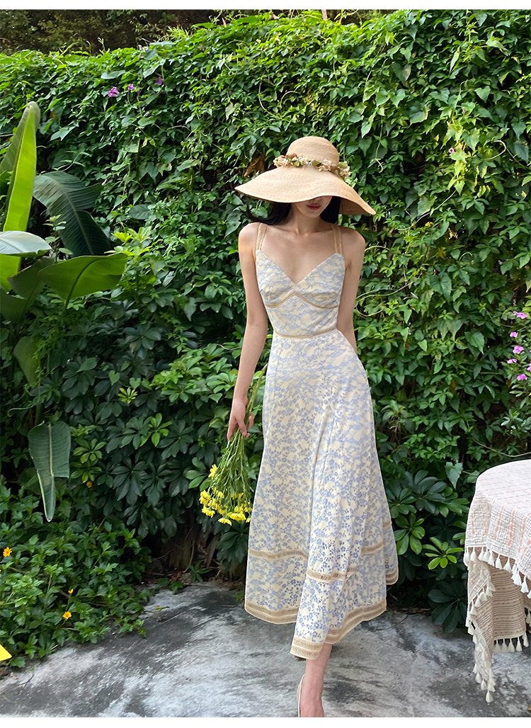 XIAOLI夜幕蕾丝A字V领吊带碎花连衣裙新款法式小众长裙子女夏详情27