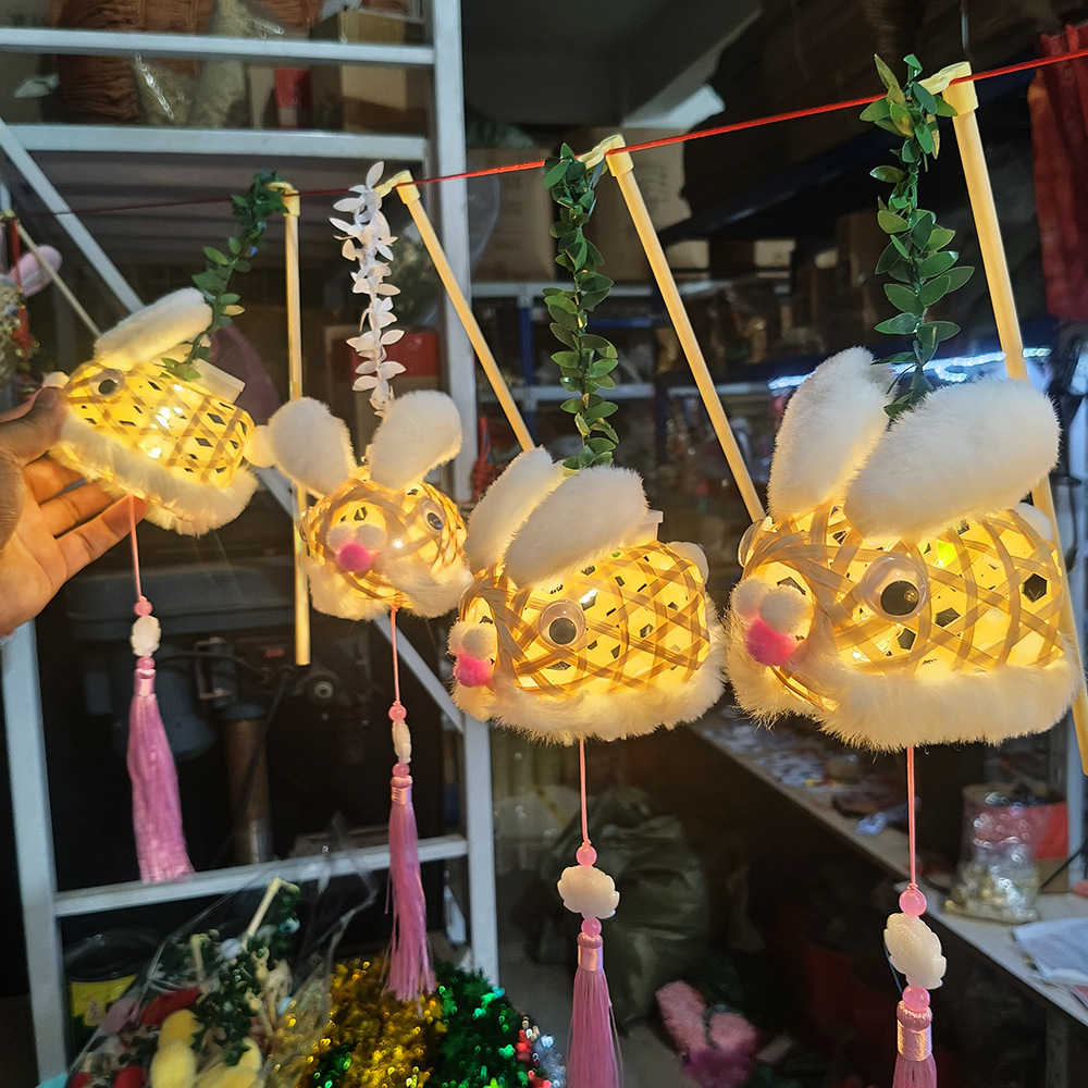 Authentic bam-woven rabbit lanterns, Chinese ancient-style Mid-Autumn Festival hand-held lanterns, scenic area night market street lamps pic 8
