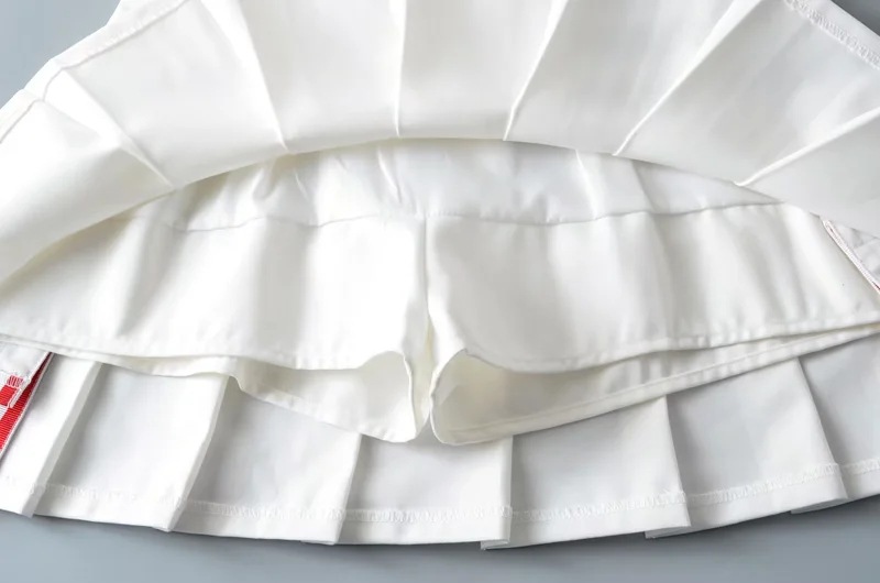 The new TB college style four-bar high-waisted pleated skirt in the summer of 2019 in Europe and America is A bestseller. The A-line skirt is short in the front and long in the back to prevent exposure pic 44