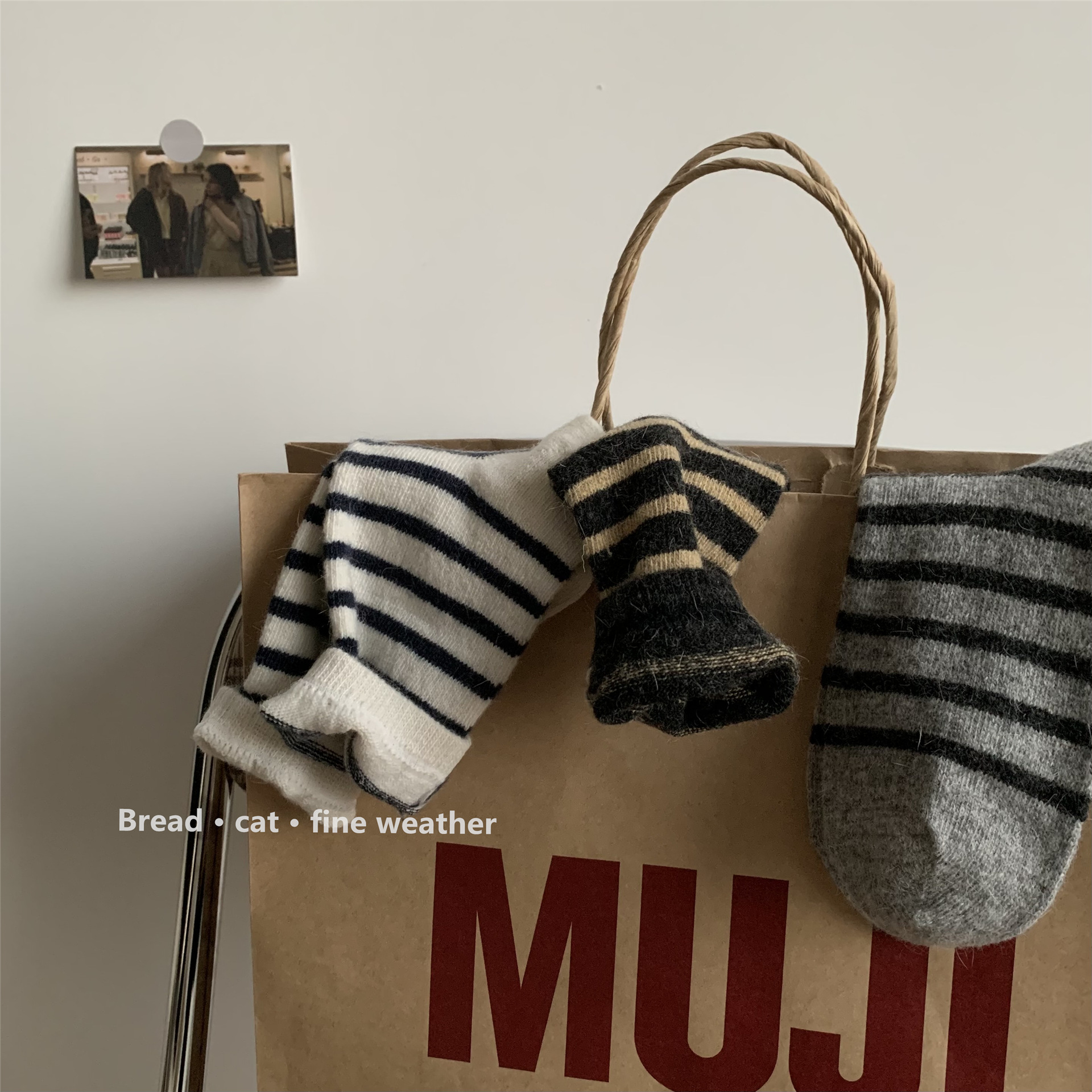 Thickened rabbit wool socks for women in Instagram, trendy autumn and winter Korean style, Japanese style striped plush mid-calf socks, pile socks for warmth pic 4