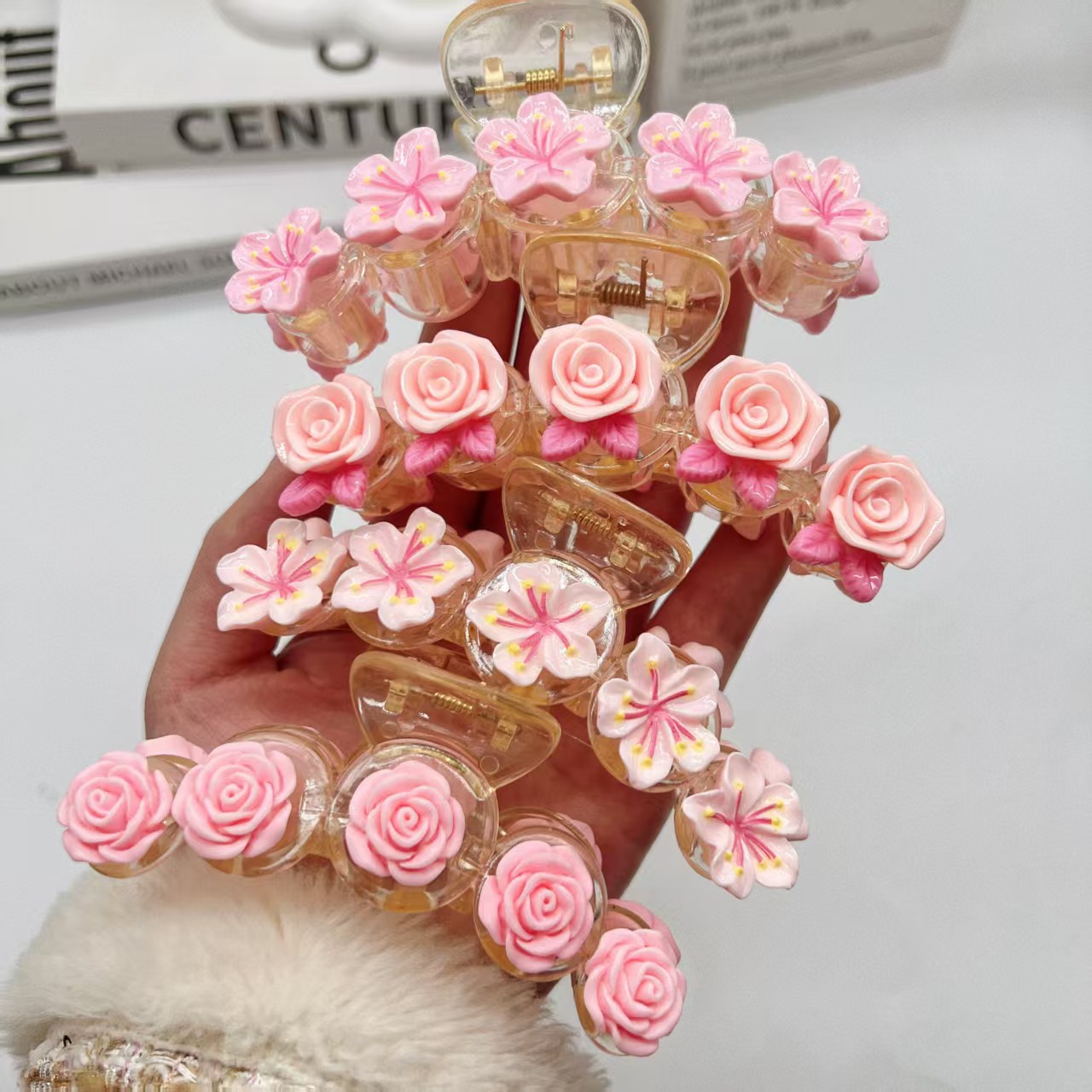 Korean-style large intestine circle, versatile and stylish hair band, retro and elegant chanel-style hair tie, 2025 new style hair tie, leather band hair accessory pic 9