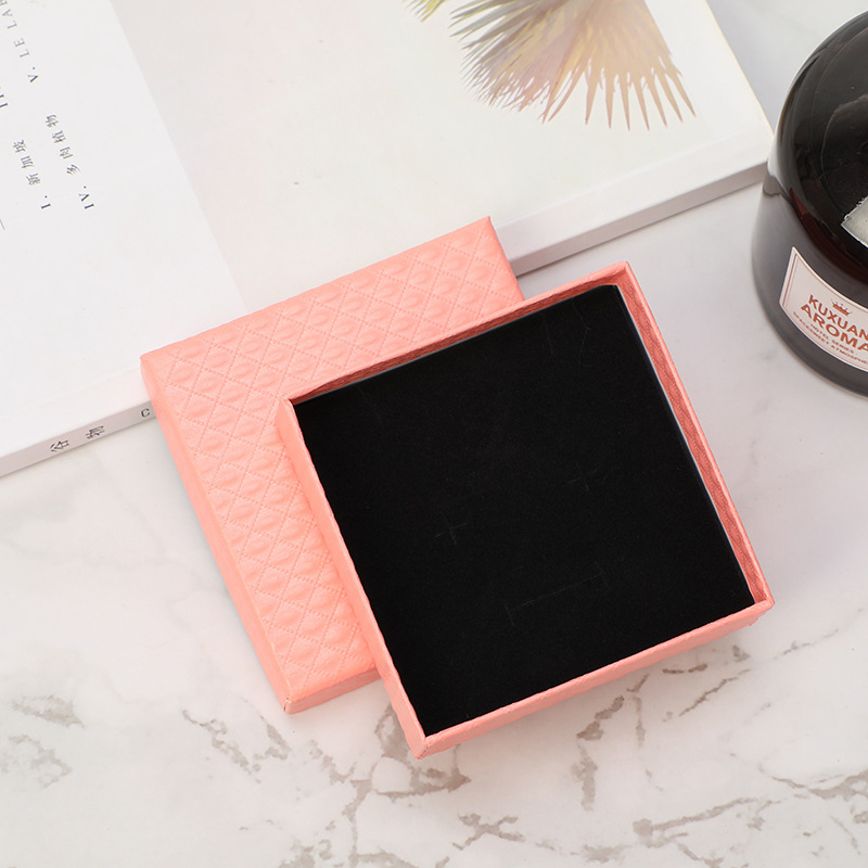 Wholesale of hot-selling diamond-patterned jewelry packaging boxes, bracelets, necklaces, rings, top and bottom covers, and accessory storage boxes pic 9