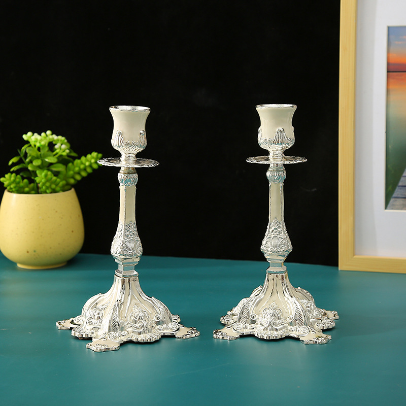 European-style light luxury metal candlestick ornaments, romantic and retro coffee and Western restaurant candle decorations, table setting wholesale pic 4
