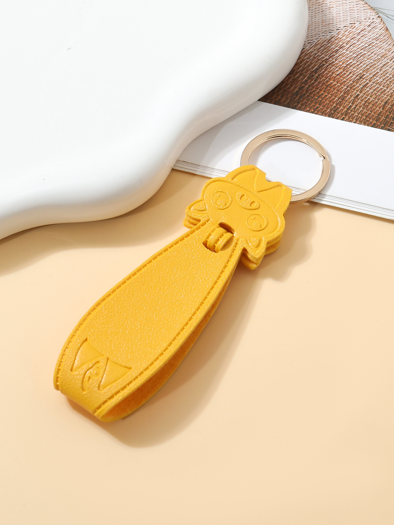 PU皮革小猪钥匙扣创意简约钥匙链男女汽车皮质通用金属挂件详情11