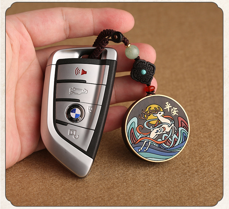 High-end ebony painted Peace car keychains and pendants, creative keychains wholesale pic 9