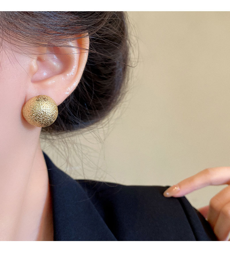 Retro Hong Kong-style golden texture ball earrings, simple and niche, versatile bestseller stud earrings, high-end and elegant earrings for women pic 30
