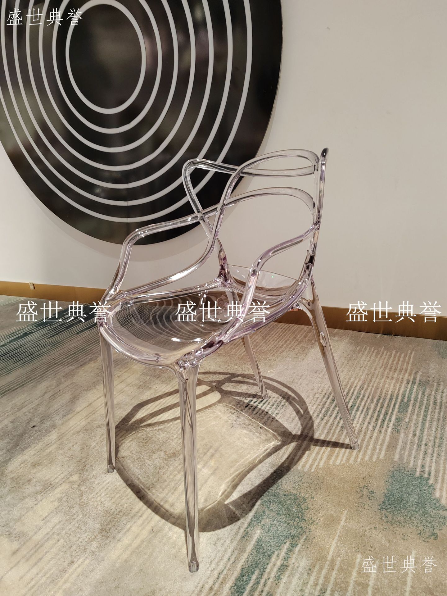 Shenzhen manufacturer direct sales outdoor wedding acrylic crystal chairs, hotel wedding banquet transparent chairs, theme wedding cat-ear chairs pic 2