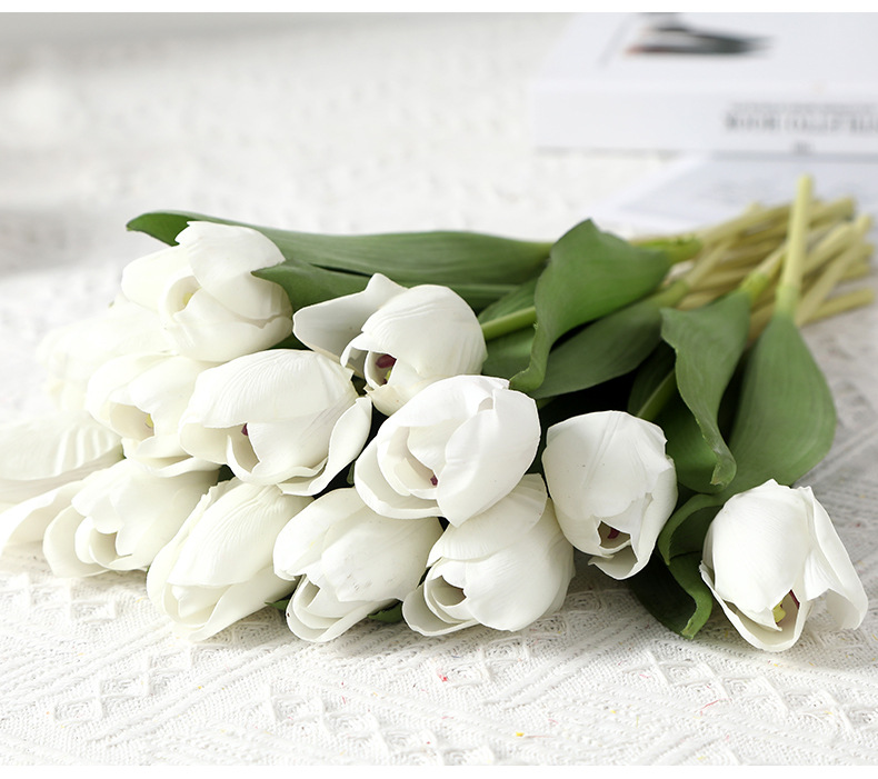 LAN Kwai Fong high-end artificial flowers with moisturizing touch, tulip photography ornaments, home decoration artificial flowers factory direct sales pic 30