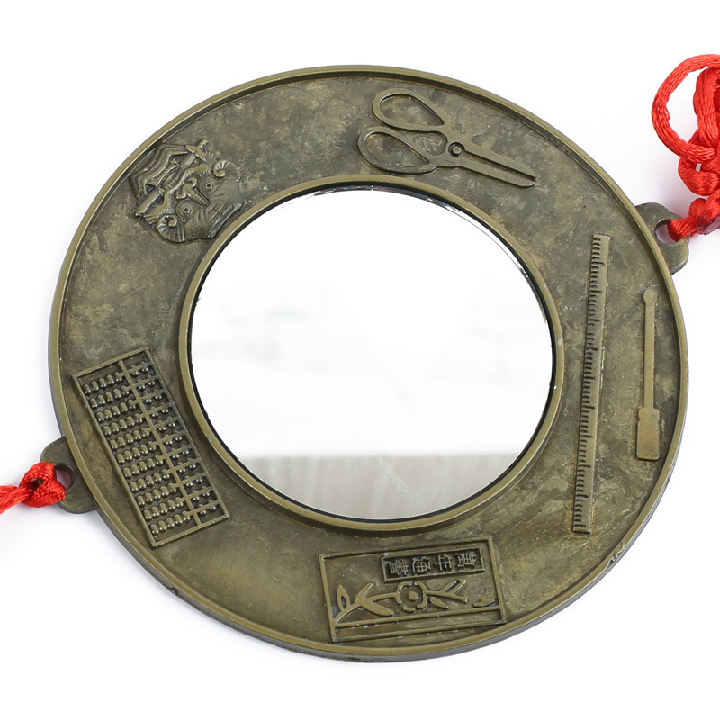 Direct sales of alloy color paint bagua mirror pendants, car hangers, tourist handicrafts, ornaments, small mirrors, flat surfaces pic 2