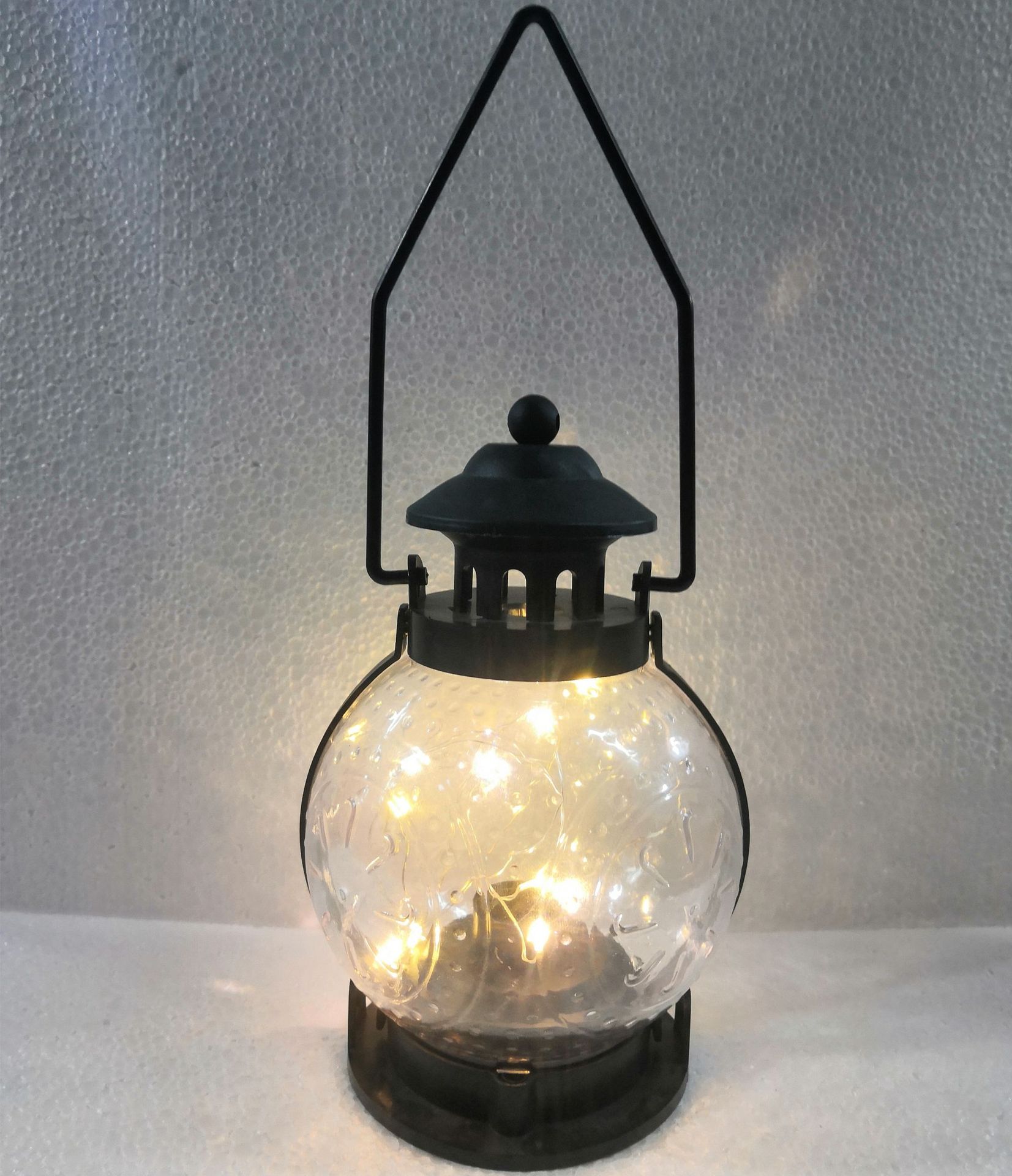 Retro plastic wind lamps, candle lamps, horse lanterns, hand-held lamps, European and Middle Eastern decorative handicrafts and ornaments pic 3
