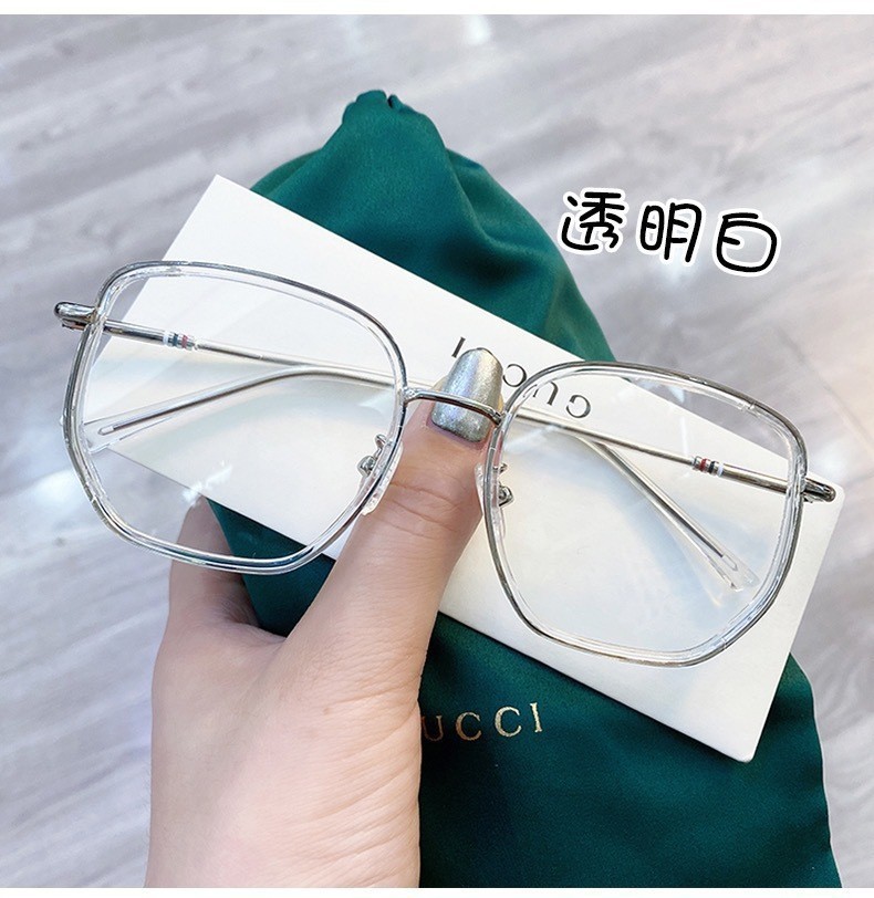 The same style of large face anti-blue light slimming natural face glasses as Internet celebrities, olive green anti-ultraviolet Douyin live streaming Instagram glasses pic 9