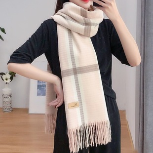 韩版秋冬季加厚女士格子围巾长款保暖仿羊绒流苏围巾披肩厂家批发详情8