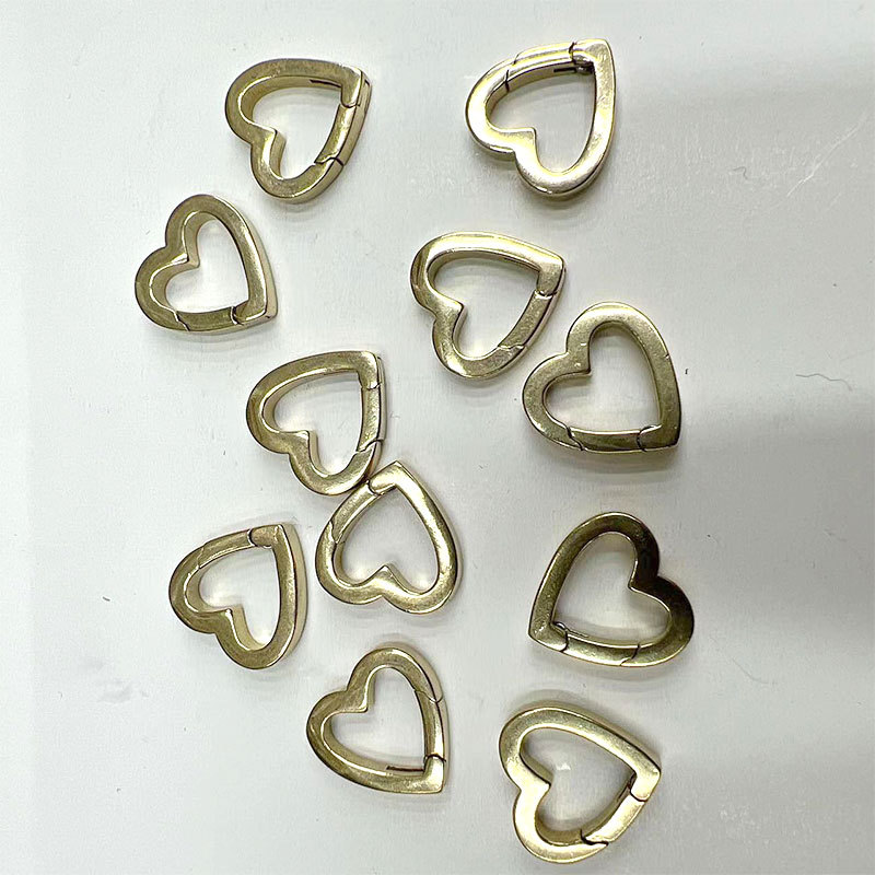 Heart-shaped pig nose buckle, Japanese character connection buckle, keychain, hairball pendant, rope buckle, diy jewelry accessories, factory wholesale pic 4