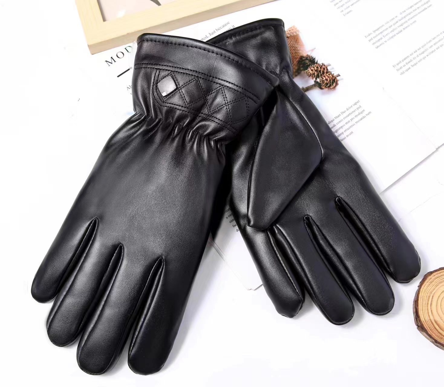Wholesale of black leather gloves for cross-border men and women, windproof and warm gloves for motorcycle riding, and high-quality touch screen PU gloves pic 8