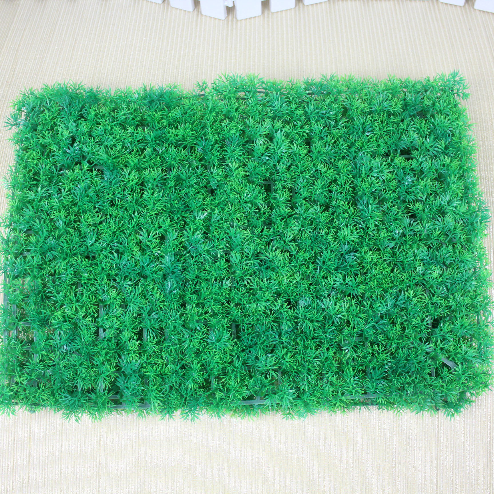 Yiwu factory direct sales of artificial four-headed grass lawn wholesale, artificial turf plastic 60*40cm fish tank water plants pic 3