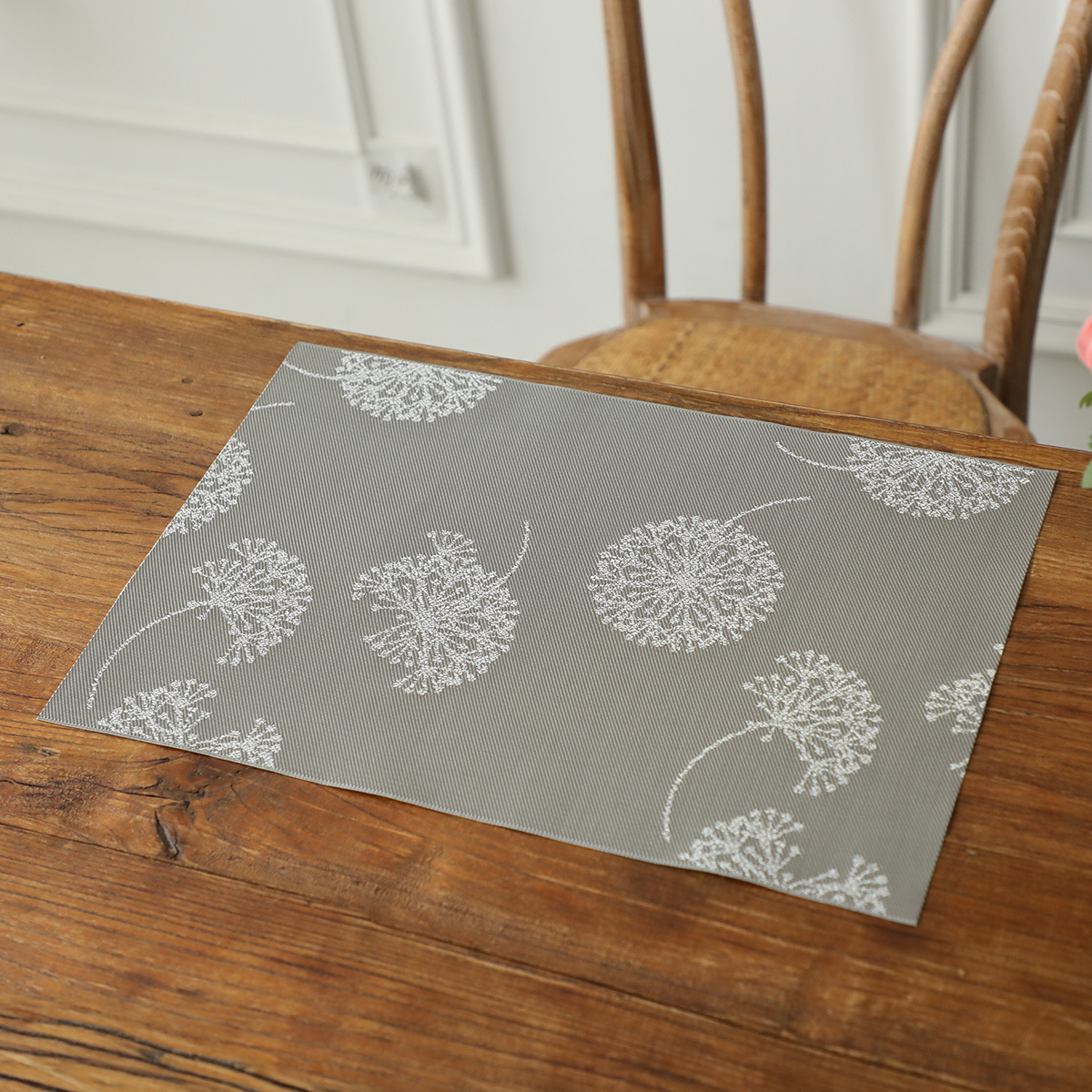 European-style placemats, heat-insulating placemats, Western-style placemats, heat-resistant and waterproof table MATS, Japanese-style PVC coasters, bowl MATS, plate MATS, tablecloths pic 5