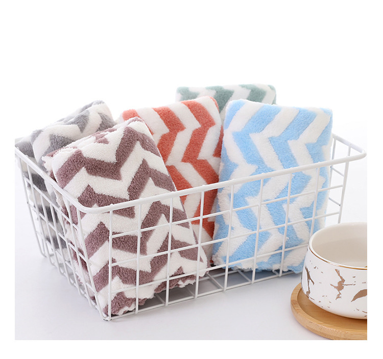 [LOVELY HOME] [hold ja] wholesale coral fleece wheel spike square toalla absorbente de cocina paño suave para niños de kindergarten wipe hand toalla pic 11