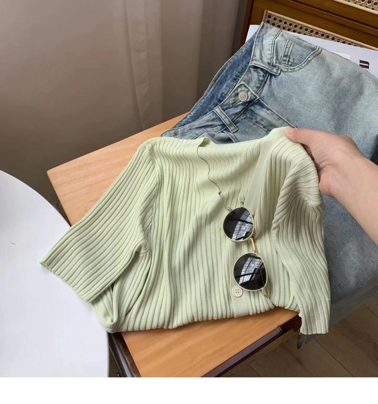 Apricot-colored V-neck knitted short-sleeved T-shirt for women, summer ice silk cardigan, Hong Kong-style chic. Pair it with a short cropped top and off-the-shoulder top pic 10
