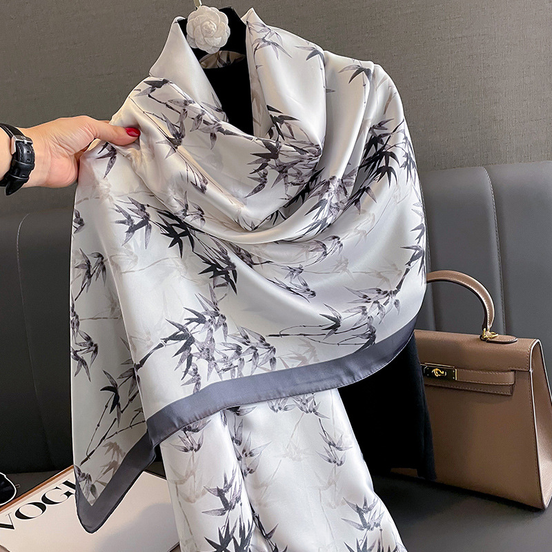 韩版印花时尚洋气丝巾女秋冬季薄款保暖围巾两用披肩御寒围脖纱巾详情7