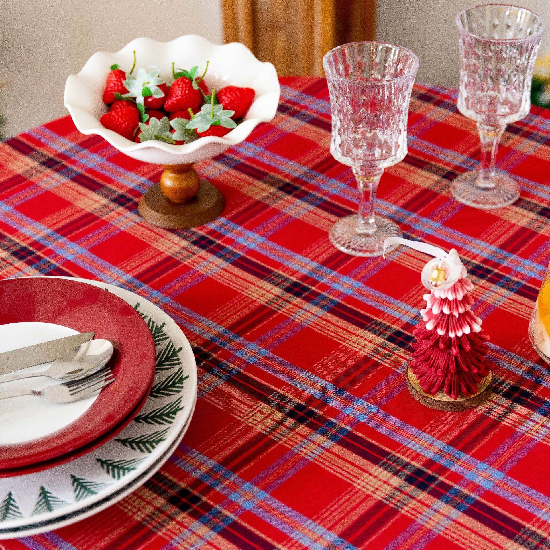 Tablecloth, coffee table, cotton and linen decorative table, ins style best-selling rectangular retro dining table, festive red Christmas checkered pic 4