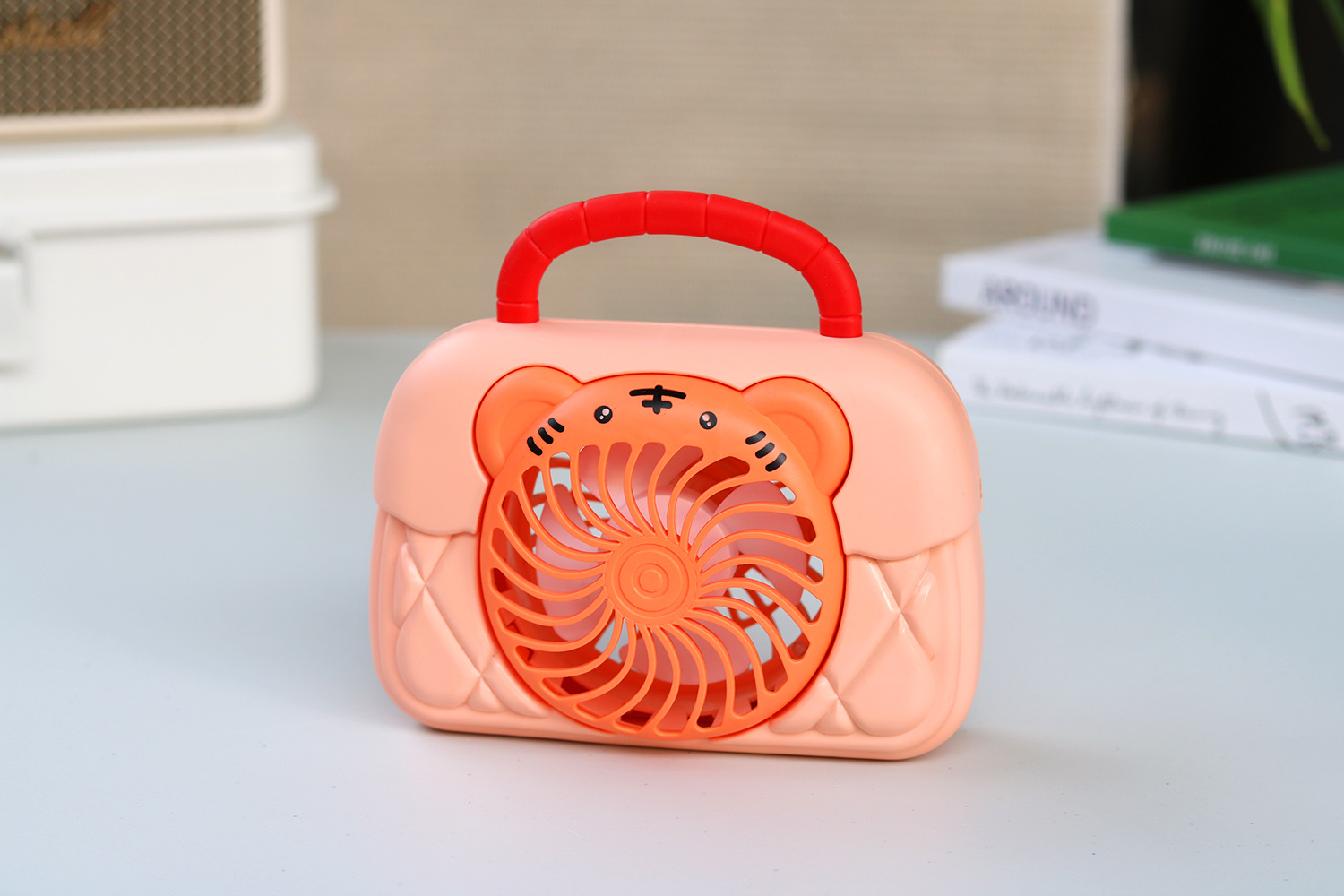 2022新款创意手提包风扇卡通老虎七彩夜灯相机风扇USB充电桌面照相机风扇详情3