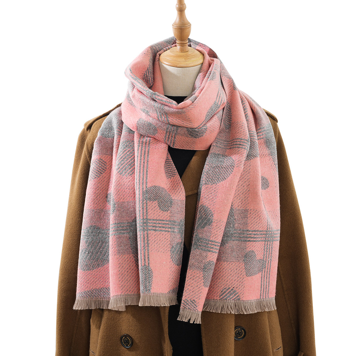 跨境冬季韩版爱心格子女围巾高级感高品质仿羊绒双面围脖加厚保暖详情3