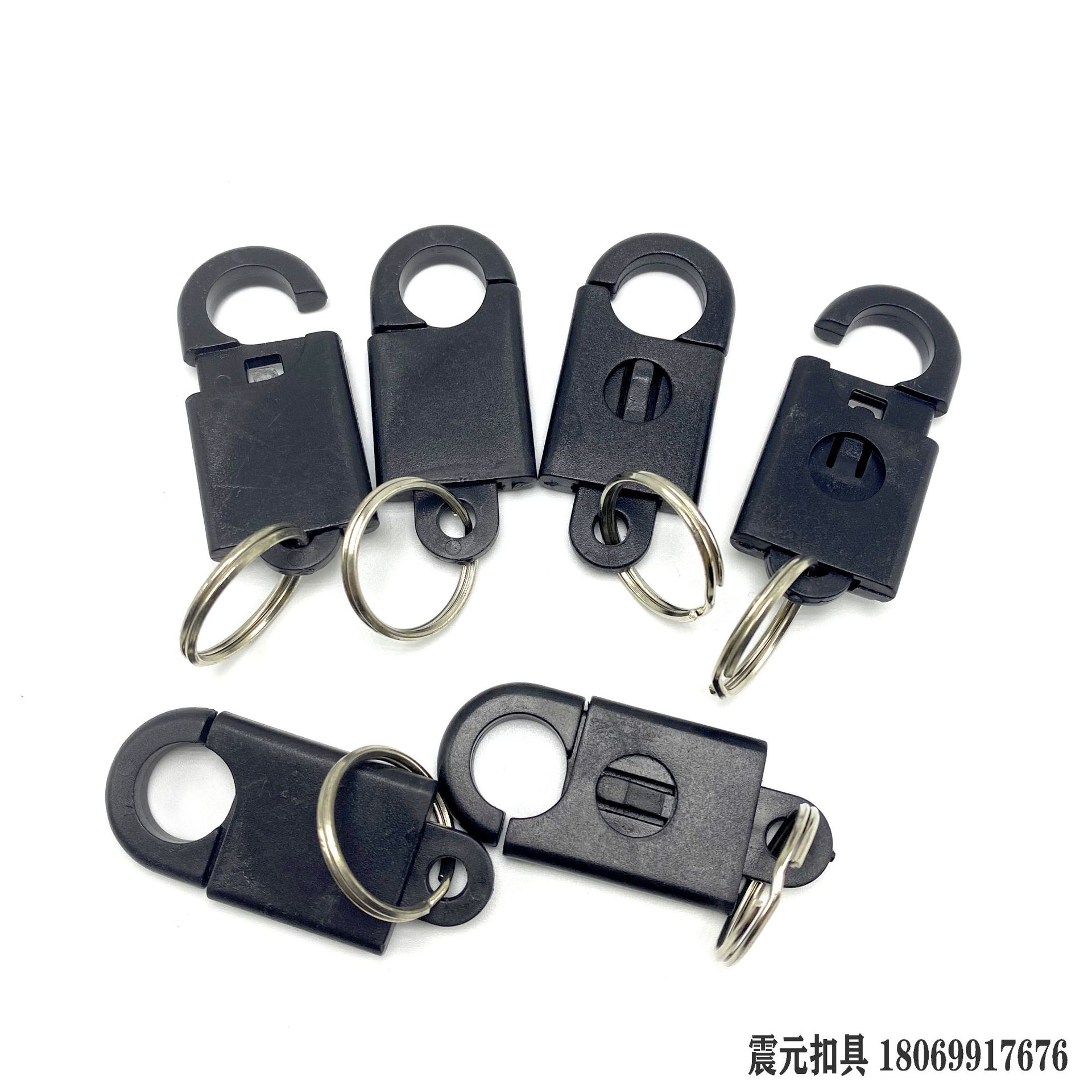 We have a wide range of plastic padlocks for bags, rope ends, hooks, movable hooks, handbag hooks, key chain hooks and other accessories in stock pic 8