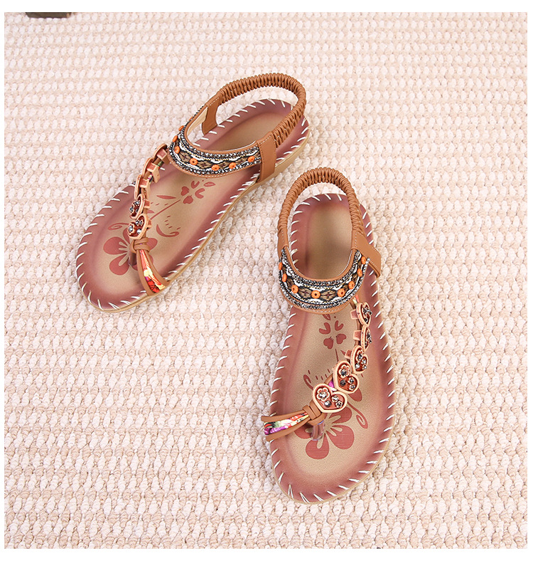 2024跨境凉鞋女夏2024水钻晚风平底圆头夹脚露趾凉鞋女详情42