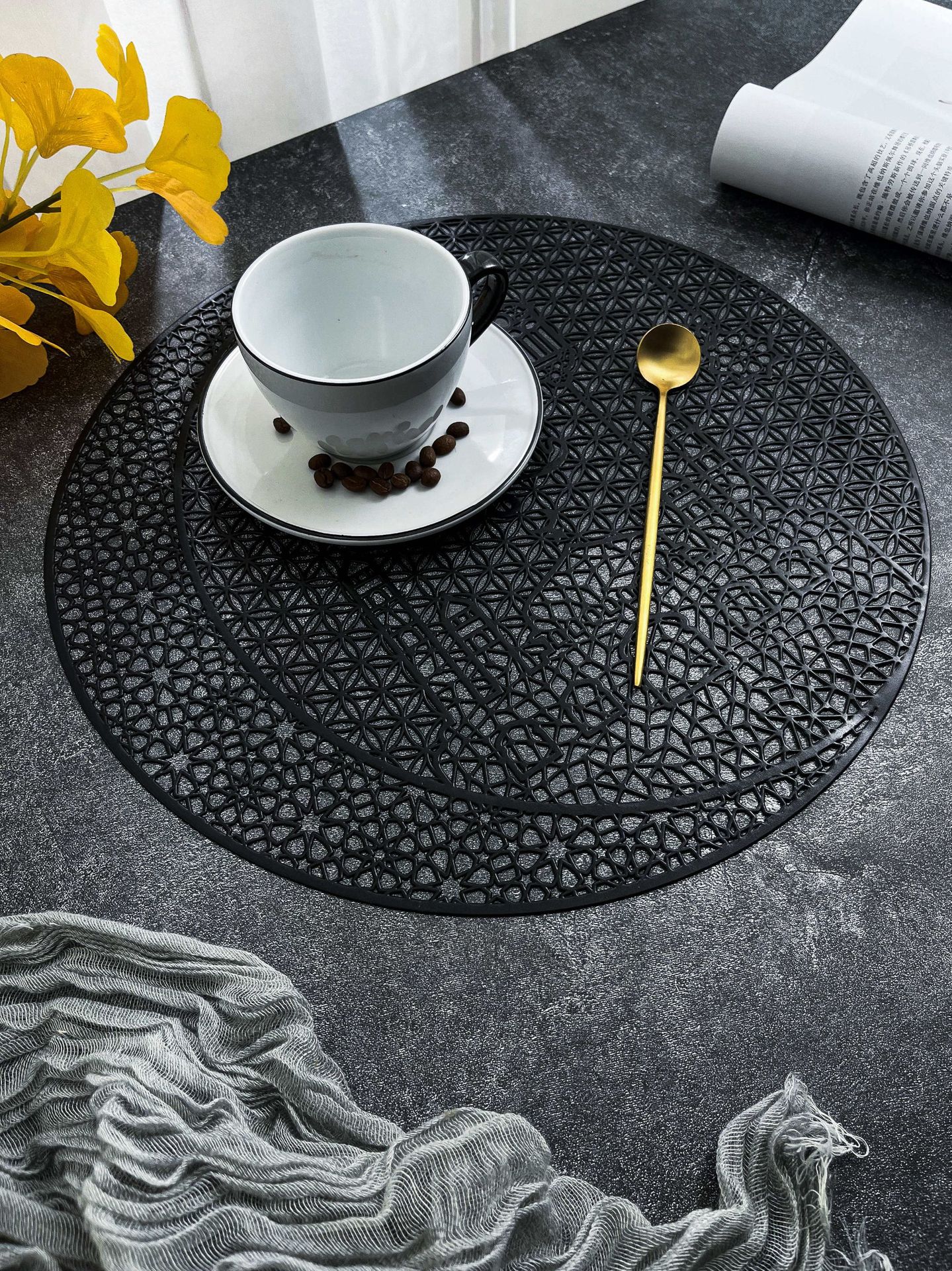 镂空pvc圆形西餐垫 家用餐桌装饰餐垫防烫隔热垫防滑餐具垫餐桌垫详情5
